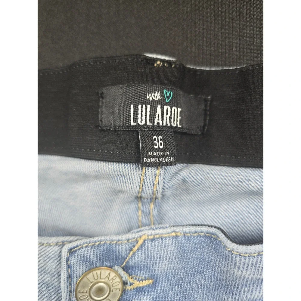 LuLaRoe Womens Size 36 Light Wash Front Seam Straight Leg Elastic Waist Jeans